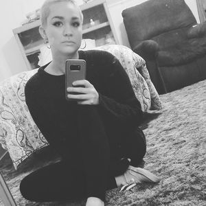 Meet your Posher, Amelia